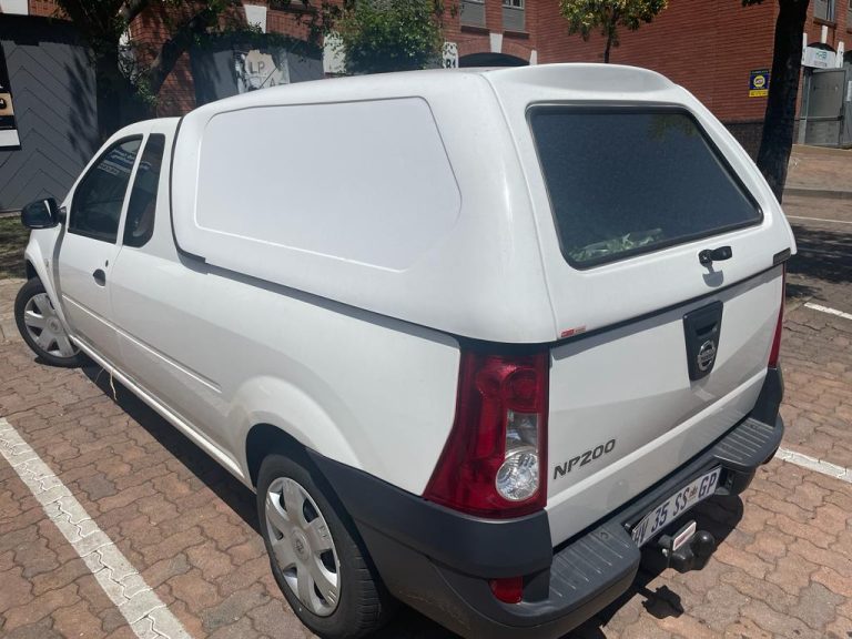 NISSAN NP200 BLANK SIDE CANOPY