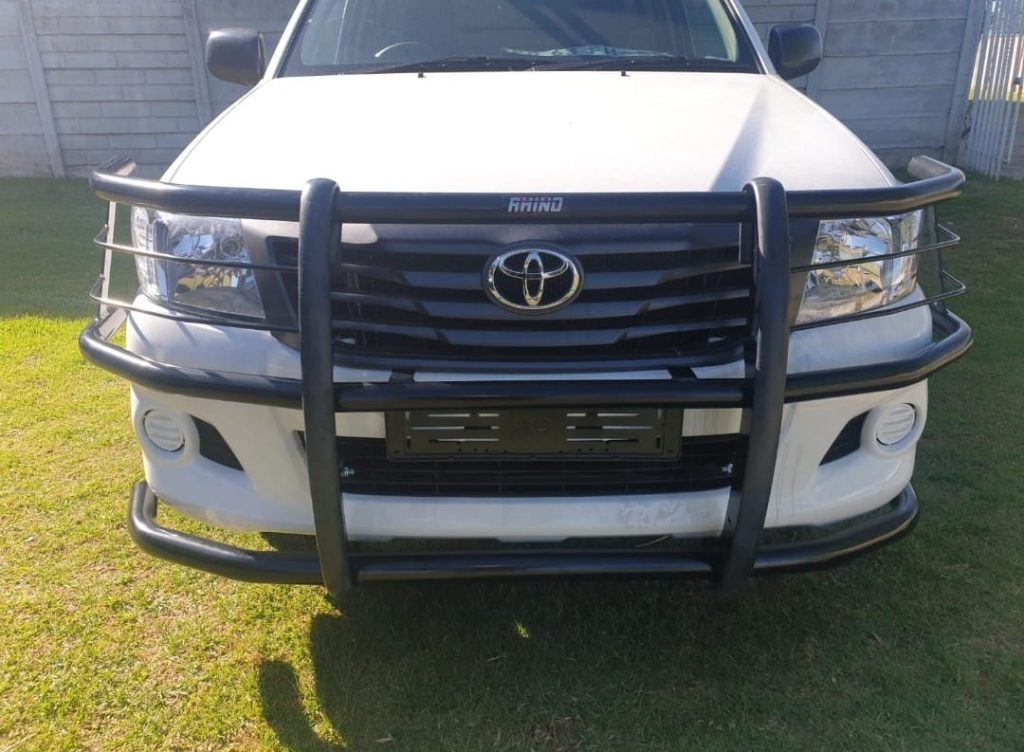 BULL BAR SOUTH AFRICA - BUSH BAR - TOYOTA HILUX