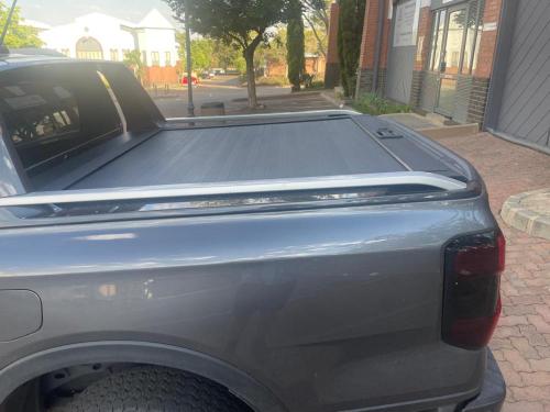 WILDTRAK-NEXT-GEN-MANUAL-SECURI LID